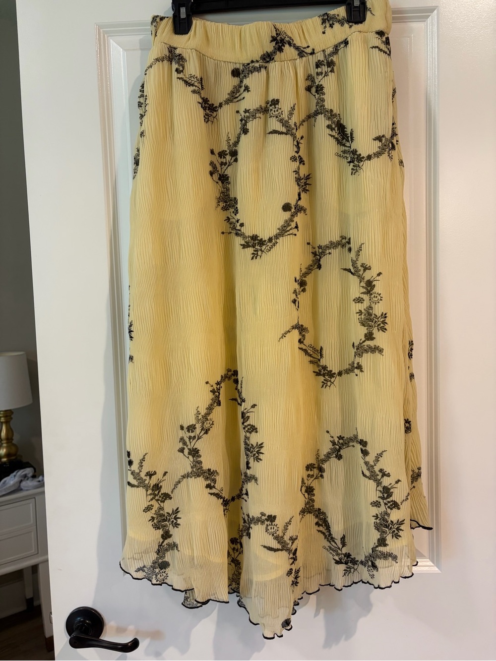 Ganni Creamy Yellow and Black Floral Skirt - Picture 2 of 4